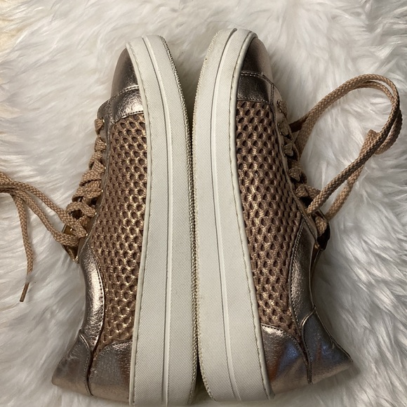 Women’s Steve Madden rose gold sneakers - Picture 4 of 6